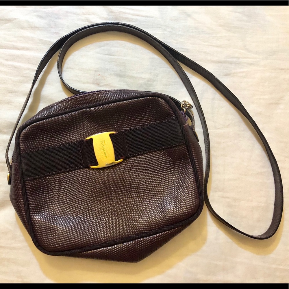 ❣️PRICEDROP💯AUTHENTIC Ferragamo Vintage Crossbody